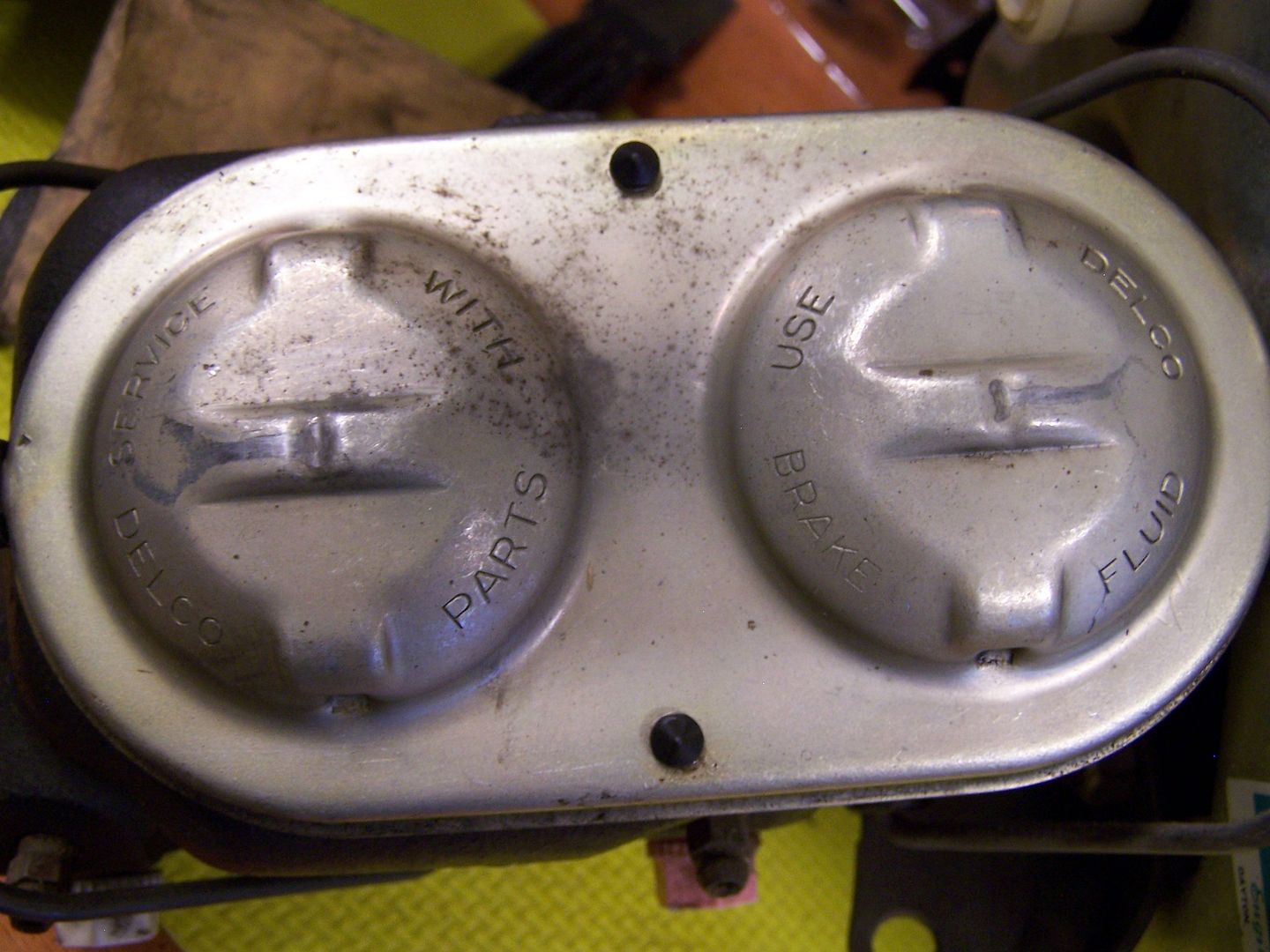 Master cylinder cover